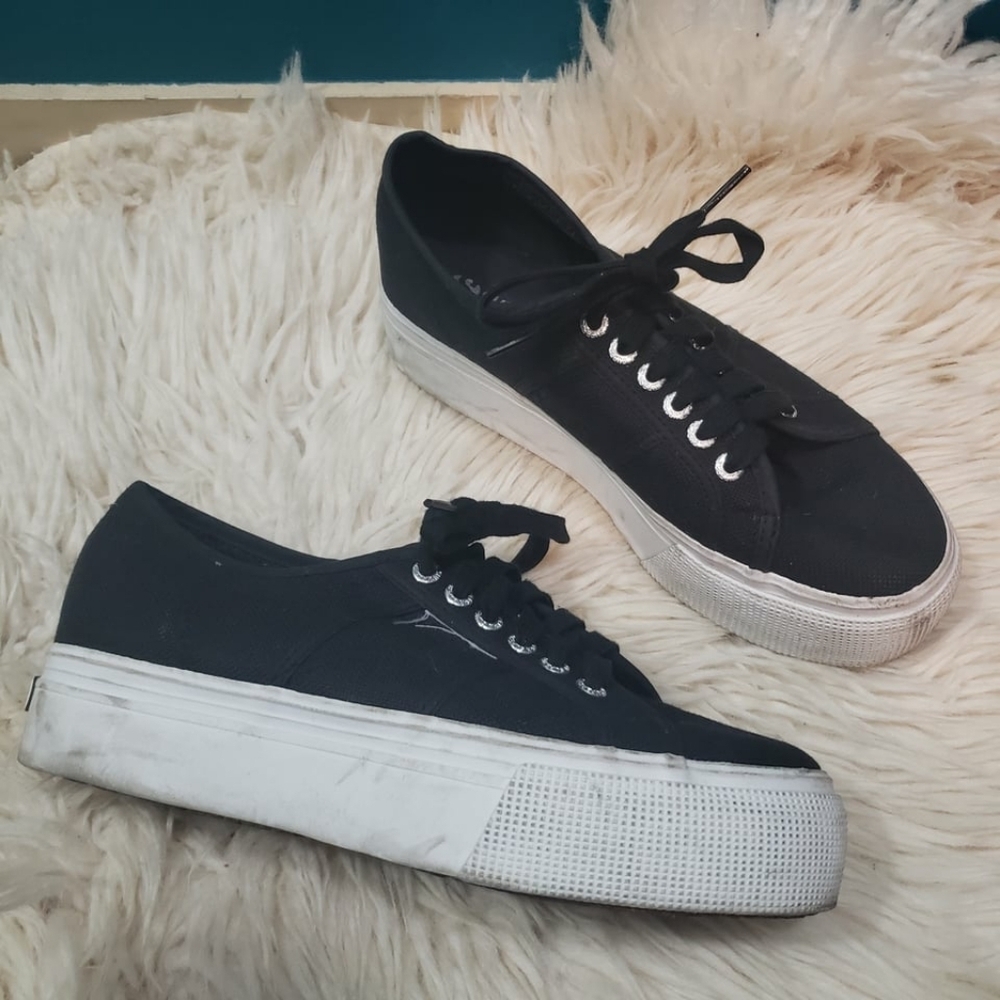 Superga women's canvas platform sneaker black size 8.5